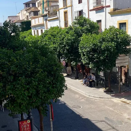 Δωμάτια σε οικογενειακή κατοικία La Escalerita